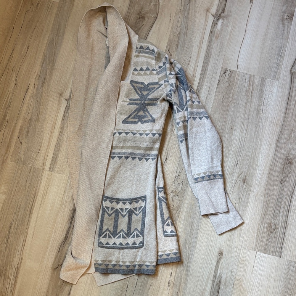 Aztec Geometric Patterned Cardigan - Cream and Gray